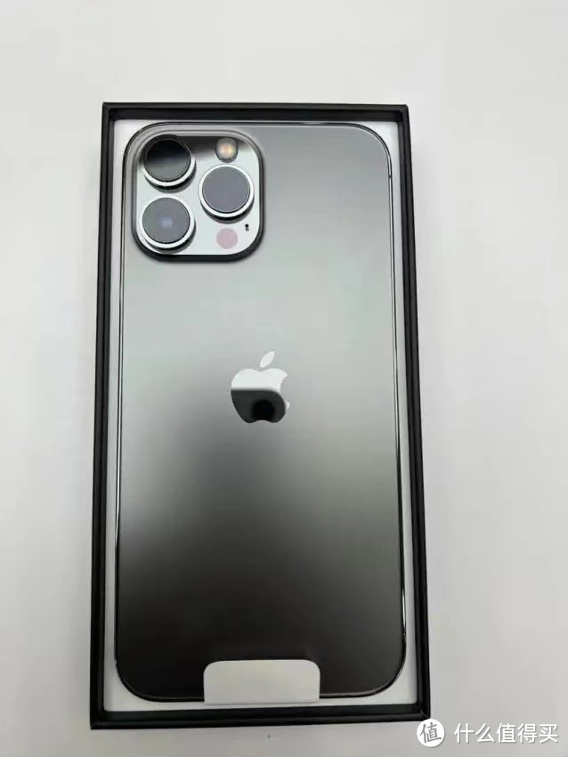 iPhone15Pro Max降价1050元：高端市场的新宠