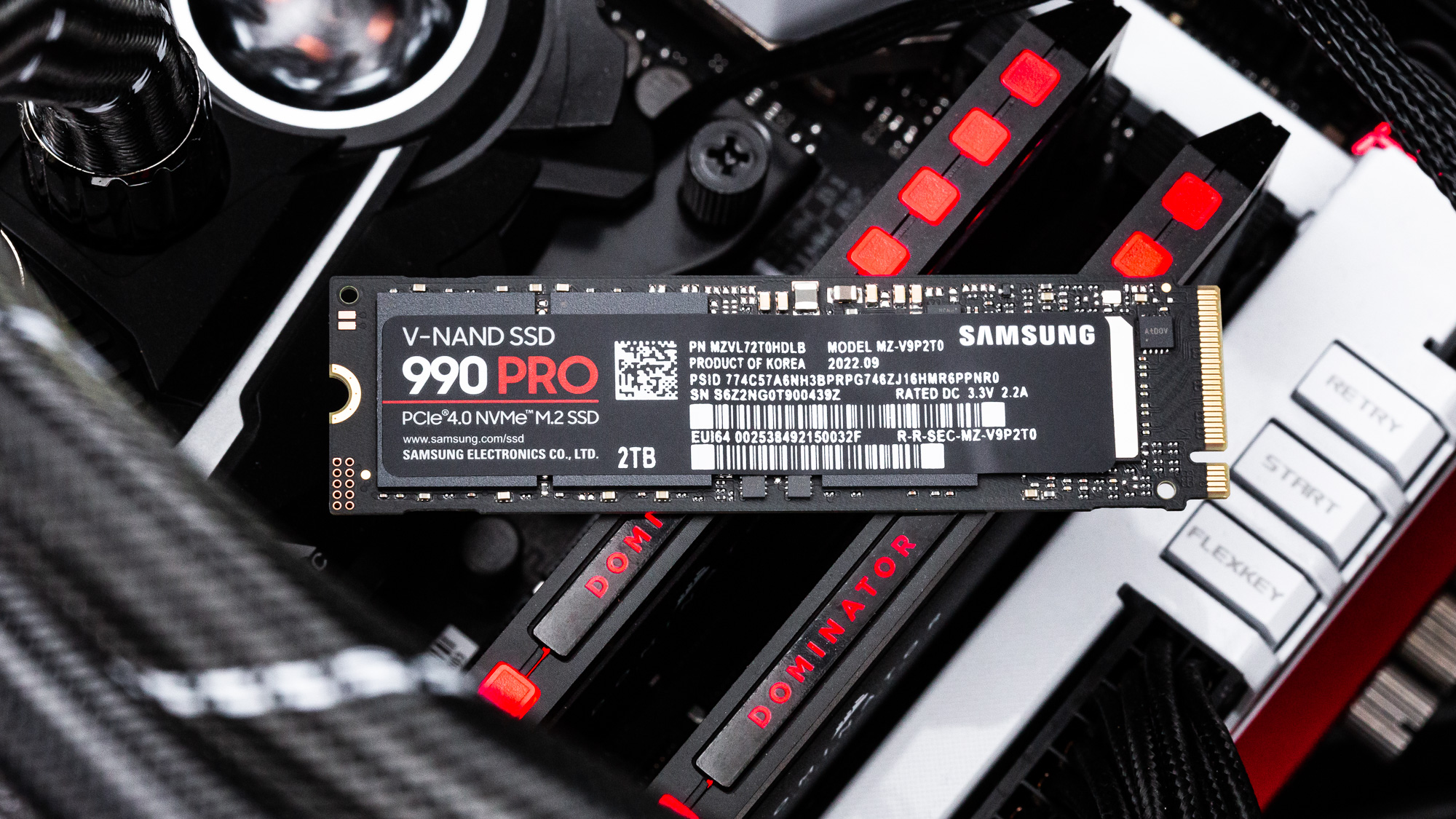 SAMSUNG 990 PRO SSD 三星固态硬盘