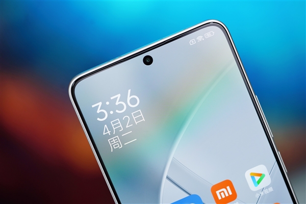 中端机首次用上骁龙8s Gen 3！Redmi Turbo 3图赏