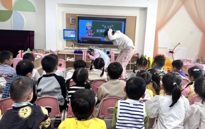 辟谣幼儿流血