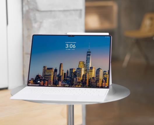 首发天生会画App! 华为MatePad Pro 13.2英寸罗兰紫平板发布