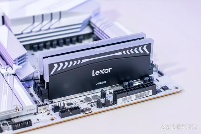 性价比爆棚! 蓝宝石AMD Radeon RX 7900 XT超白金OC显卡评测