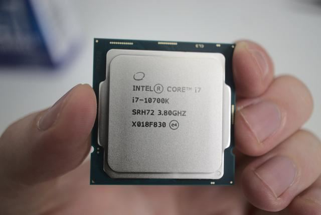 Core i7-10700K VS Core i3-14100F怎么选? 游戏性能对比测评