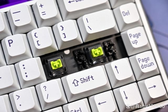 颠覆传统的键盘体验! MelGeek小蜜蜂MADE68磁轴键盘开箱评测