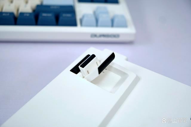 杜伽K100系列键盘奶昔轴和白瓷轴有什么不同? 杜伽K100机械键盘测评