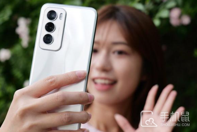 OPPO Reno12 pro和真我Realme 12 Pro的参数对比