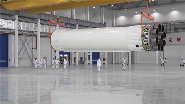 可回收的中国最大液体火箭！天兵三号热试车意外 直接飞出爆炸