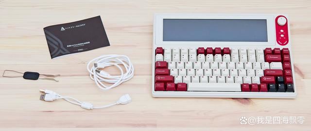 带10.1英寸触控屏幕的机械键盘你见过吗? 黑爵AKP846机械键盘测评