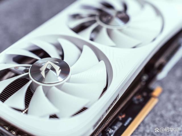 4K光追新王者! 索泰 RTX4080 SUPER显卡全面测评