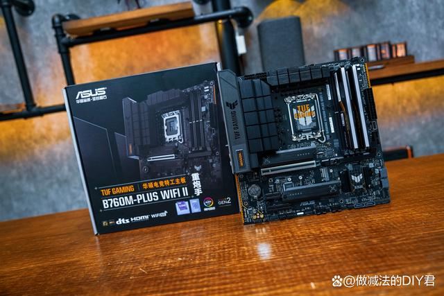 I5 13600KF+B760M重炮手+TUF RTX4070TIS主机组装教程