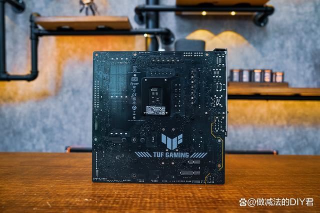 I5 13600KF+B760M重炮手+TUF RTX4070TIS主机组装教程