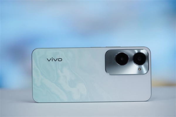 千元续航怪兽！vivo Y37远山青图赏