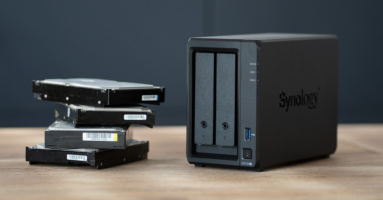 群晖 Synology NAS DS720