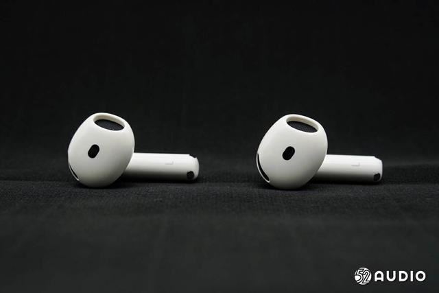 苹果 AirPods 4 降噪版与普通版有何区别? AirPods4降噪与普通版对比