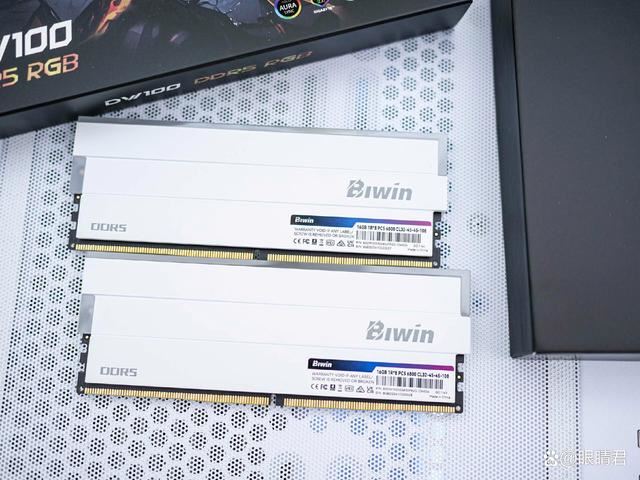 轻松8400MHz! 佰维DW100时空行者DDR5 6800 RGB 32GB套装测评