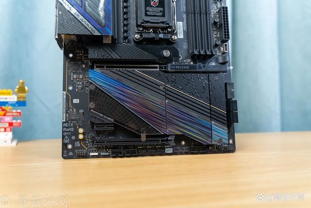 适用于AMD Zen 5处理器! 华擎PG X870E NOVA主板拆解测评