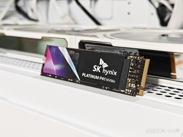 迟来的PCIe 4.0 SSD王者!海力士P41 SSD硬盘2TB测评