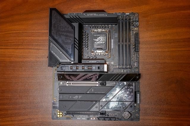 酷睿Ultra旗舰座驾全新升级! 华硕 ROG STRIX Z890-E主板首发评测