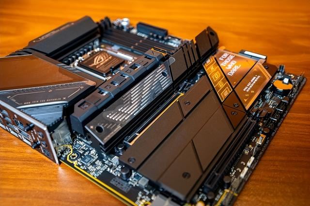 酷睿Ultra旗舰座驾全新升级! 华硕 ROG STRIX Z890-E主板首发评测