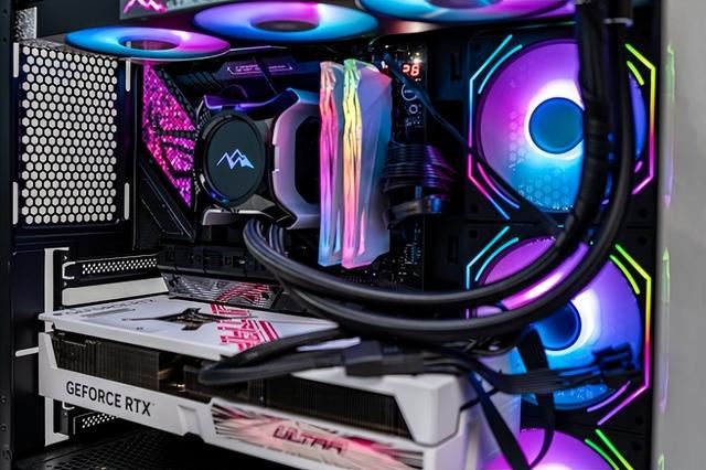 酷睿Ultra旗舰座驾全新升级! 华硕 ROG STRIX Z890-E主板首发评测