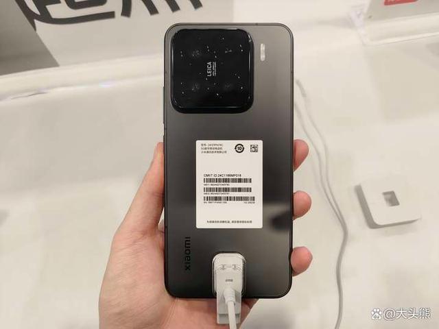 vivo X200, Oppo FindX8, 小米15, 荣耀Magic 7怎么选？四款手机对比评测