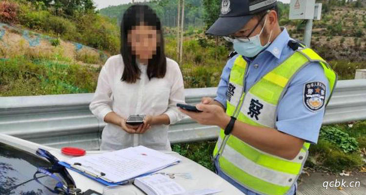 驾驶证被扣期间驾驶机动车被扣多少分(驾驶证被扣期间开车被监控抓拍)