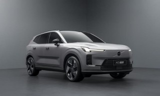沃尔沃全新XC70亮相，能否引领品牌逆袭之路？