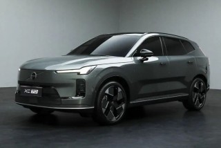 沃尔沃XC70重磅登场，原生SMA混动架构下的创新之作！