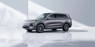 四款全新大型新能源SUV激烈角逐，谁将闪耀市场新星之光？