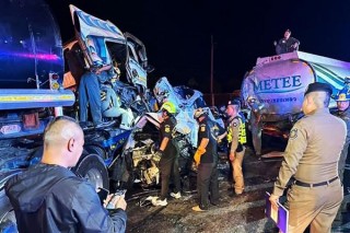 泰国雪佛兰科帕奇重大事故致十人死亡