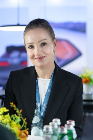 智能驾趣重塑认知，BMW M颠覆来袭，引领认知革新