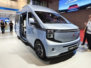 长安凯程V919亮相上海车展，预售价格公布，起步价达11.99万元