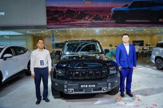 捷途七座方盒子加长版西安上市，启程向往新程，售价17.99万起开启新征程