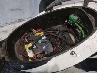 小伙改装电动自行车，时速达130公里，花费仅1.9万元